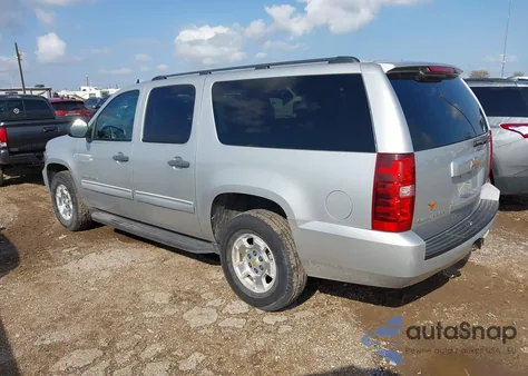 2010 Chevrolet Suburban 1500 Ls from USA, damaged, VIN 1GNUCHE06AR197650